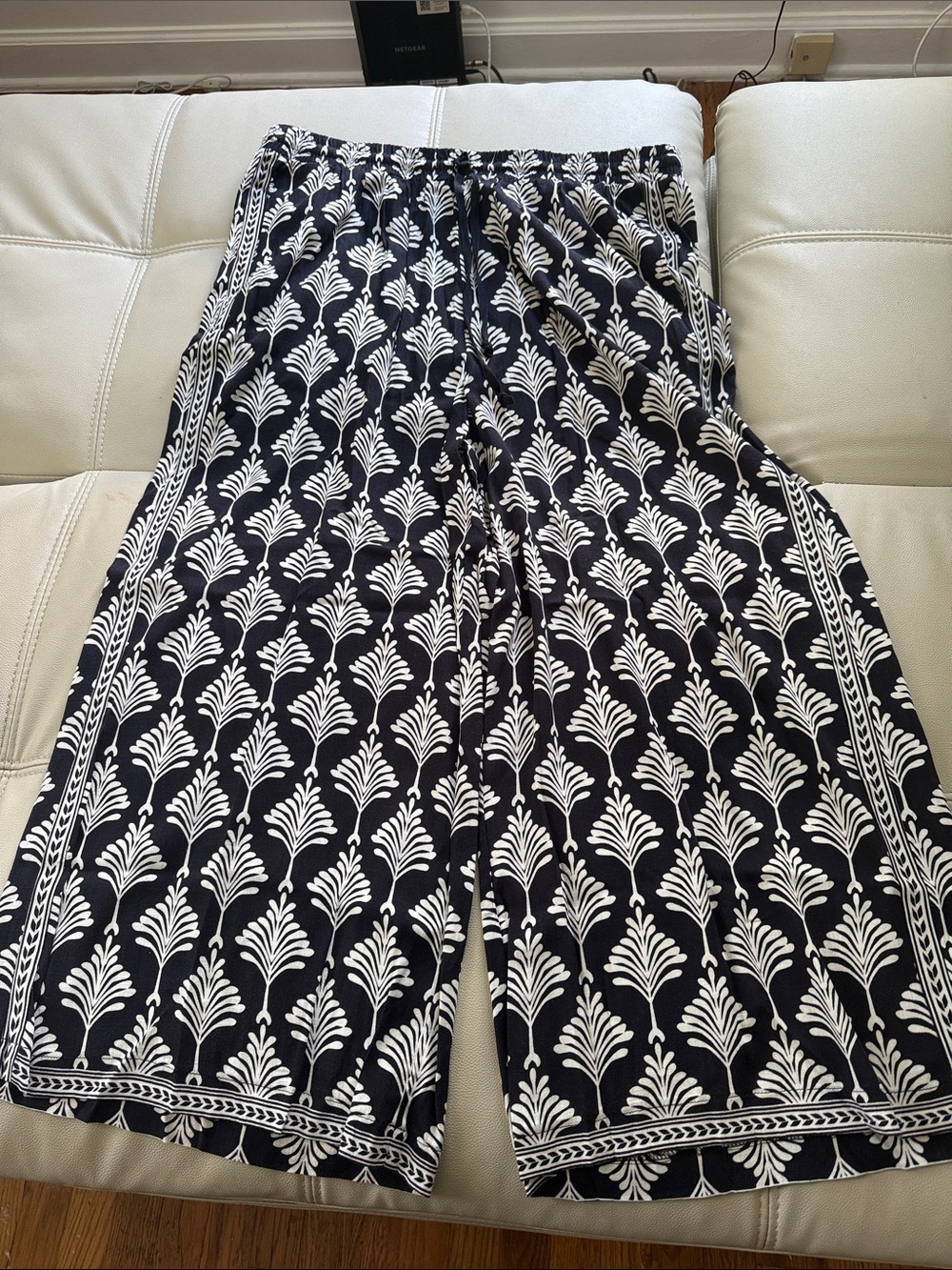 Max Studio Black and Cream Botanical Wide-Leg Pants